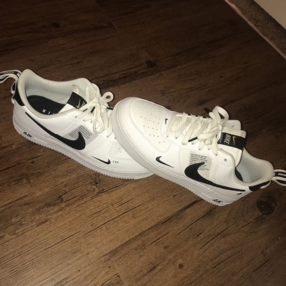 Nike Airforce size 9.5 - Picture 3 of 5